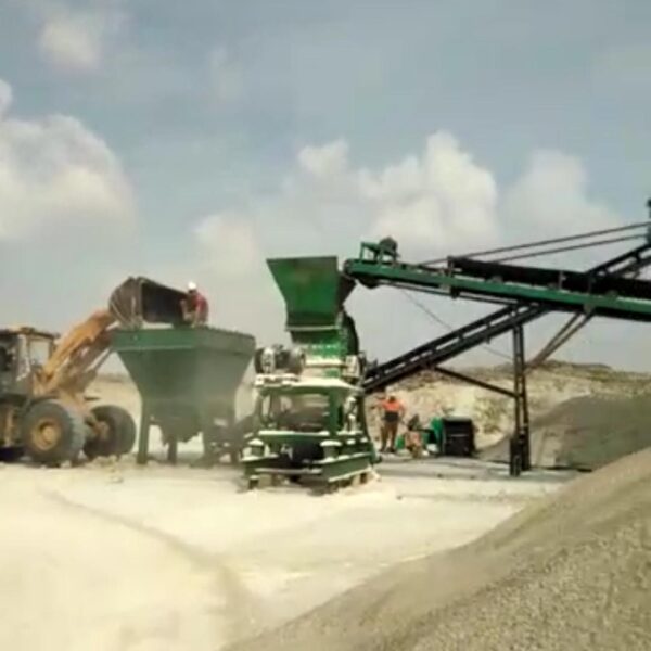 b980684e-0f30-49c4-8551-cd37ddac806c